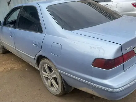 Toyota Camry 1997 года за 4 000 000 тг. в Туркестан – фото 2