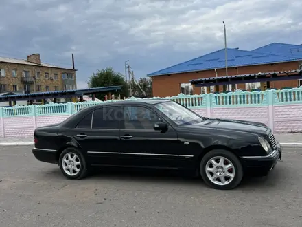 Mercedes-Benz E 280 1996 года за 2 950 000 тг. в Караганда – фото 2