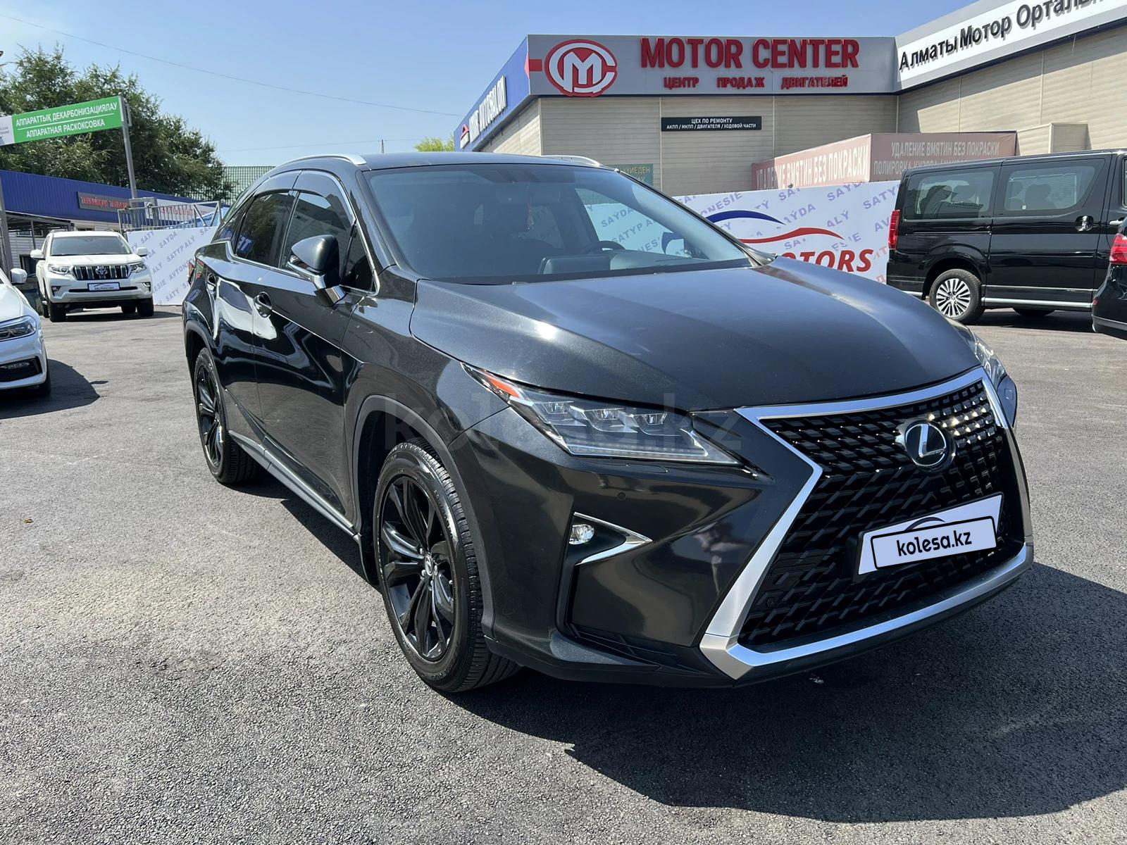 Lexus RX 200t 2019 г.