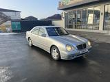 Mercedes-Benz E 320 2001 годаfor7 000 000 тг. в Алматы – фото 3