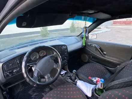 Volkswagen Passat 1995 года за 1 100 000 тг. в Астана – фото 11
