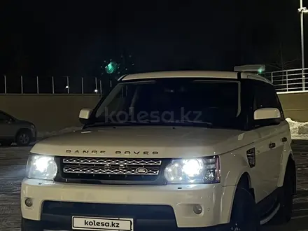 Land Rover Range Rover Sport 2010 года за 11 500 000 тг. в Алматы – фото 2