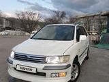 Mitsubishi Chariot 1999 годаүшін2 300 000 тг. в Алматы