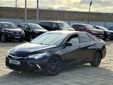 Toyota Camry 2016 года за 7 550 000 тг. в Атырау