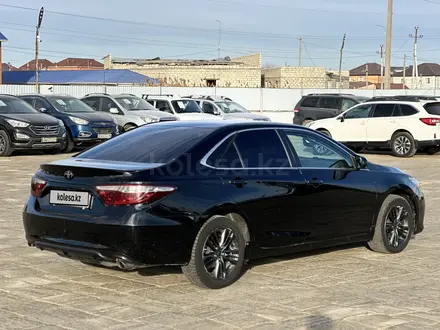 Toyota Camry 2016 года за 7 550 000 тг. в Атырау – фото 6