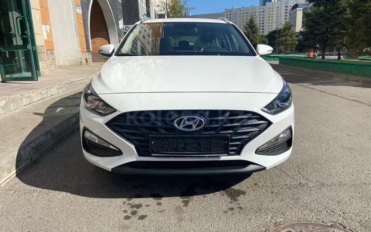 Hyundai i30 2022 года за 11 200 000 тг. в Нур-Султан (Астана)