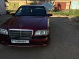 Mercedes-Benz C 180 1995 года за 1 600 000 тг. в Кокшетау