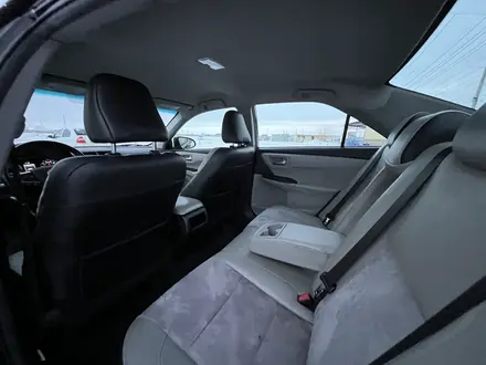 Toyota Camry 2015 года за 10 200 000 тг. в Уральск – фото 18