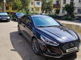 Hyundai Sonata 2018 года за 8 000 000 тг. в Жезказган