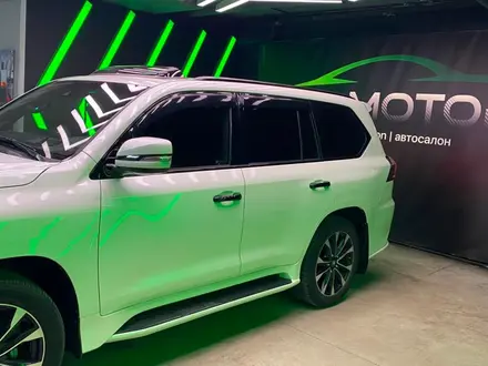 Lexus LX 570 2020 года за 54 000 000 тг. в Астана – фото 2
