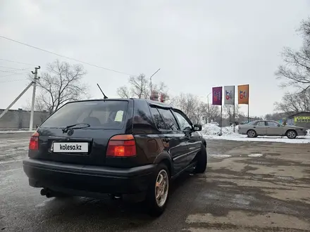 Volkswagen Golf 1994 года за 1 500 000 тг. в Астана