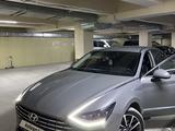 Hyundai Sonata 2021 года за 10 500 000 тг. в Семей