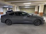 Hyundai Sonata 2021 годаүшін10 500 000 тг. в Семей – фото 3