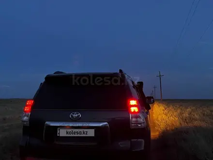 Toyota Land Cruiser Prado 2012 года за 16 200 000 тг. в Актобе – фото 4