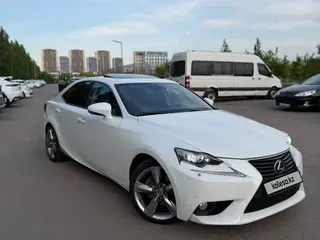 Лексус IS, 2014