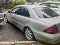 Mercedes-Benz C 240 2001 годаfor2 500 000 тг. в Алматы – фото 3