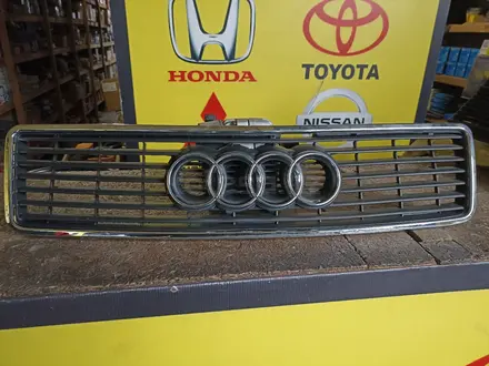 Решетки радиатора на Audi C4.   за 5 000 тг. в Алматы