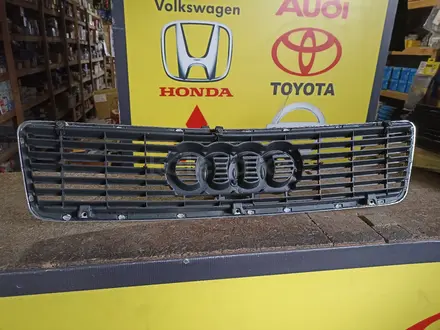 Решетки радиатора на Audi C4.   за 5 000 тг. в Алматы – фото 2