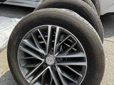 Диск шинами комплект хюндай Hyundai 225/55/17 летний за 230 000 тг. в Шымкент
