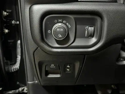 RAM 1500 Big Horn 2024 года за 43 900 000 тг. в Караганда – фото 30