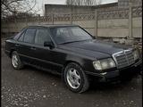 Mercedes-Benz E 260 1990 года за 10 000 тг. в Астана