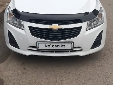 Chevrolet Cruze 2014 года за 4 700 000 тг. в Астана – фото 2