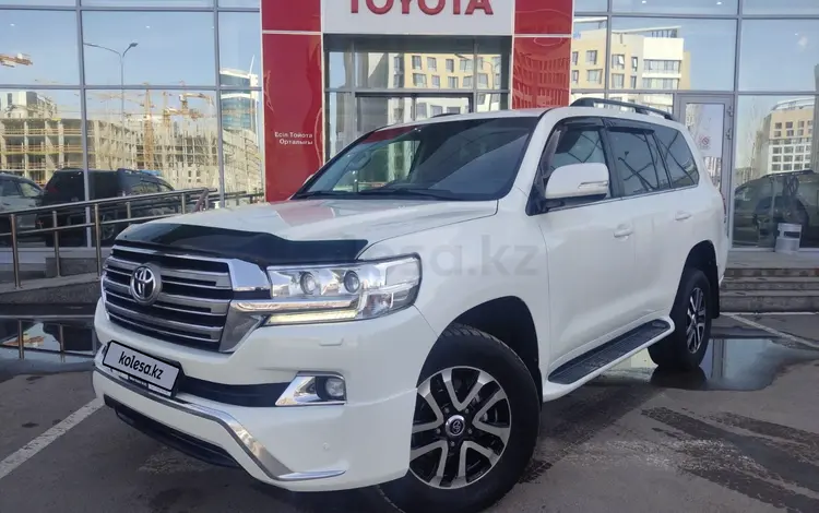 Toyota Land Cruiser 2015 года за 25 700 000 тг. в Астана