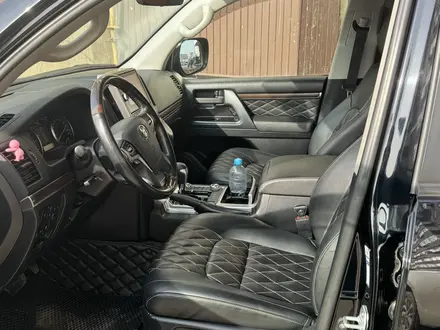 Toyota Land Cruiser 2018 года за 29 999 000 тг. в Алматы – фото 10