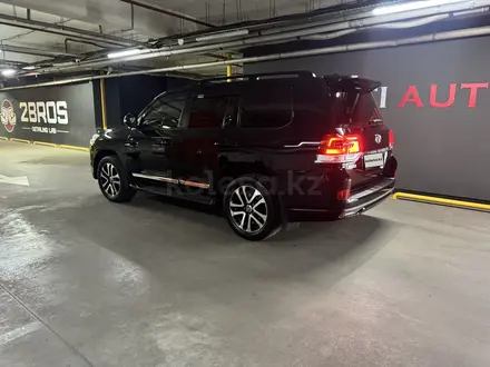Toyota Land Cruiser 2018 года за 29 999 000 тг. в Алматы – фото 4