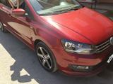 Volkswagen Polo 2015 года за 5 000 000 тг. в Караганда – фото 2