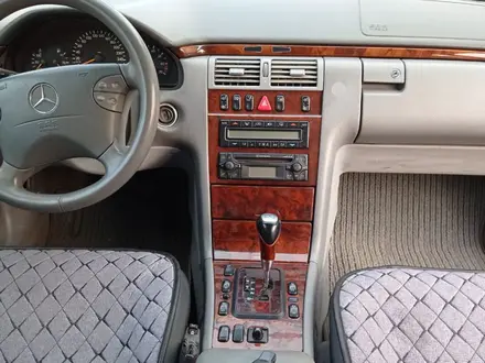 Mercedes-Benz E 280 2000 года за 4 300 000 тг. в Шымкент – фото 6