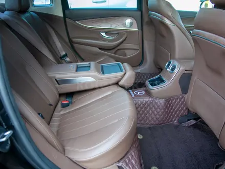 Mercedes-Benz E 300 2022 года за 19 200 000 тг. в Алматы – фото 16