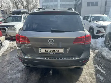 Volkswagen Touareg 2012 годаүшін13 500 000 тг. в Алматы – фото 5