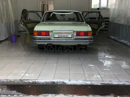 Mercedes-Benz S 280 1976 года за 3 000 000 тг. в Усть-Каменогорск – фото 2