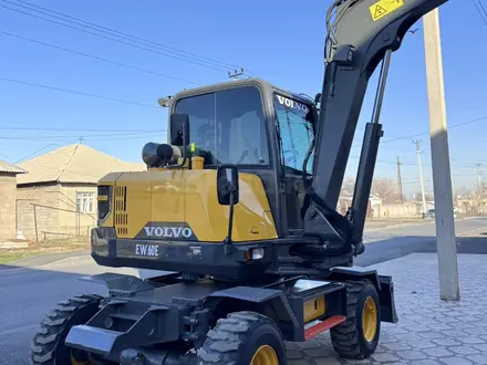 Volvo  EW 2017 года за 25 500 000 тг. в Шымкент – фото 2