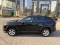 Toyota RAV4 2021 годаfor14 000 000 тг. в Алматы – фото 2