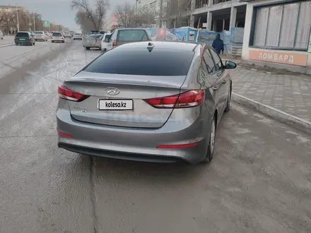 Hyundai Elantra 2017 года за 3 500 000 тг. в Жанаозен – фото 3