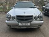 Mercedes-Benz E 230 1997 годаүшін2 700 000 тг. в Петропавловск – фото 2