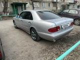 Mercedes-Benz E 230 1997 годаүшін2 700 000 тг. в Петропавловск – фото 5