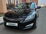 Hyundai Solaris 2015 года за 5 400 000 тг. в Астана – фото 2