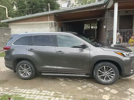 Toyota Highlander 2018 года за 16 000 000 тг. в Уральск – фото 11