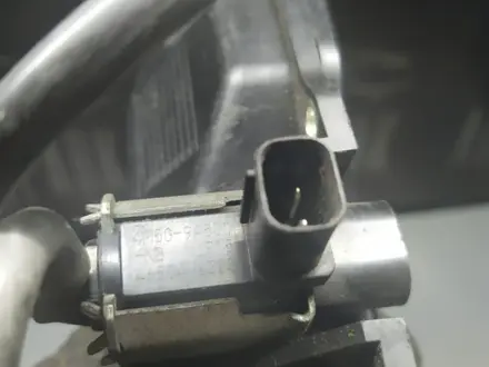 Клапан вакуумный с ресивером MazdaFord за 18 000 тг. в Алматы – фото 2