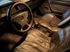Mercedes-Benz E-Class, 1988