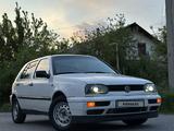 Volkswagen Golf 1996 года за 1 300 000 тг. в Шымкент