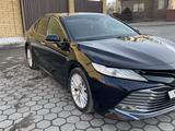 Toyota Camry 2020 года за 14 300 000 тг. в Семей – фото 4