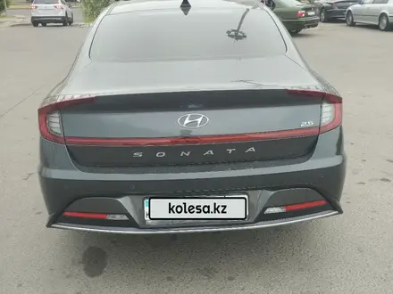 Hyundai Sonata 2022 года за 11 200 000 тг. в Астана – фото 3
