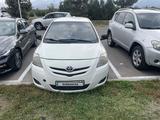 Toyota Yaris 2011 годаfor2 800 000 тг. в Алматы – фото 2