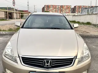 Honda Accord, 2005