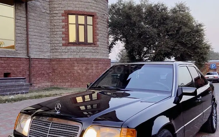 Mercedes-Benz E 220 1995 годаүшін2 700 000 тг. в Алматы