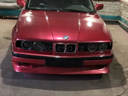 BMW 520 1992 года за 1 400 000 тг. в Астана